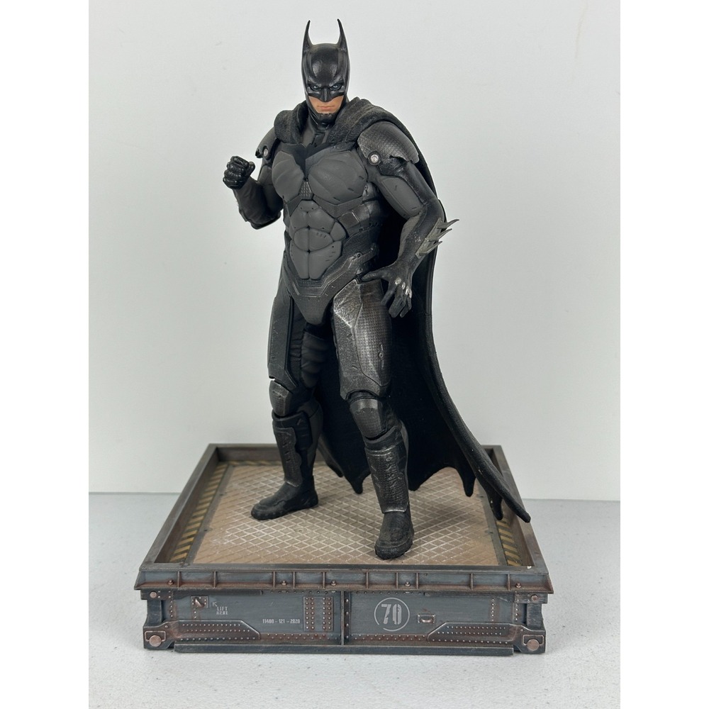 2017 Injustice 2 The Versus Collection Batman Statue 11" Awesome